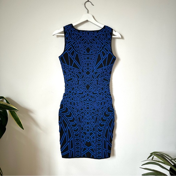 RVN Geo Textured Jacquard Blue Knit Dress Size S - Picture 3 of 7